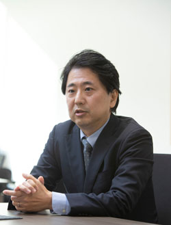 日本電子計算株式会社　産業事業部 法人統括部 開発担当部長　森伸也